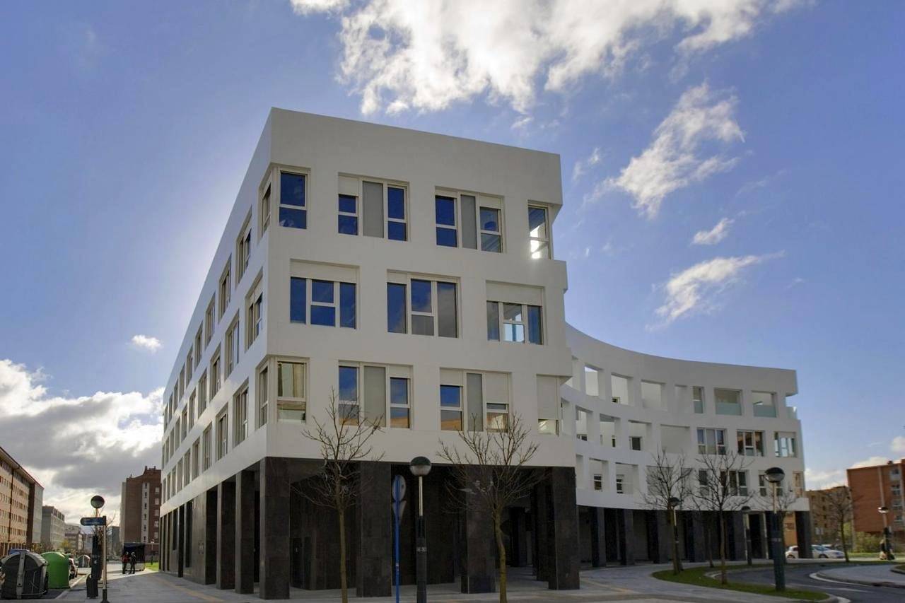 Apartamentos Irenaz in Vitoria-Gasteiz, Chaîne Cantabrique