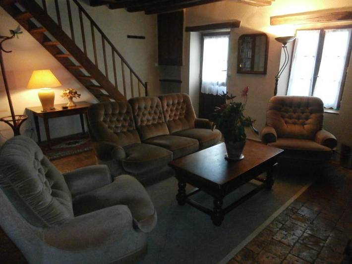 Location de vacances pour 7 personnes, avec Terrasse ainsi que Jardin et Vue à Brunelles