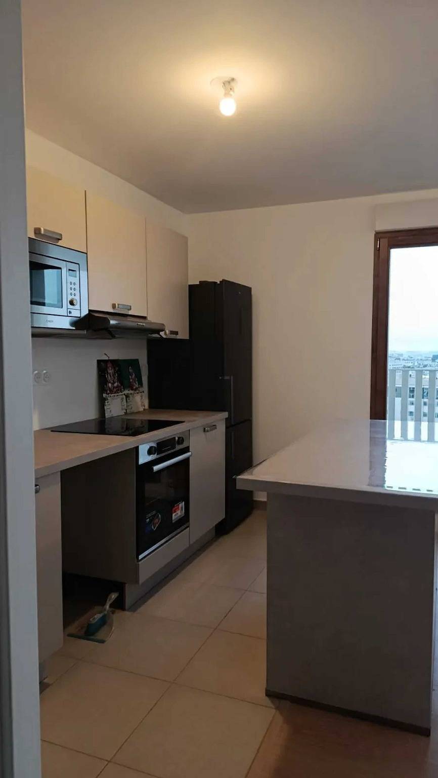 Apartamento entero, Acogedor apartamento en Nanterre de 66 m² in Nanterre, Altos del Sena