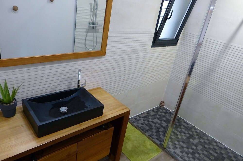 Bas de Villa à 5 Minutes de Marche de la mer in Sausset-les-Pins, Istres region