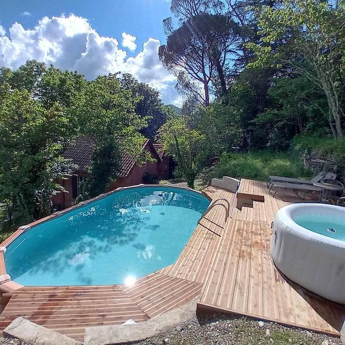 Gîte pour 2 personnes, avec Jacuzzi et Terrasse ainsi que Jardin et Piscine à Sumène - 4