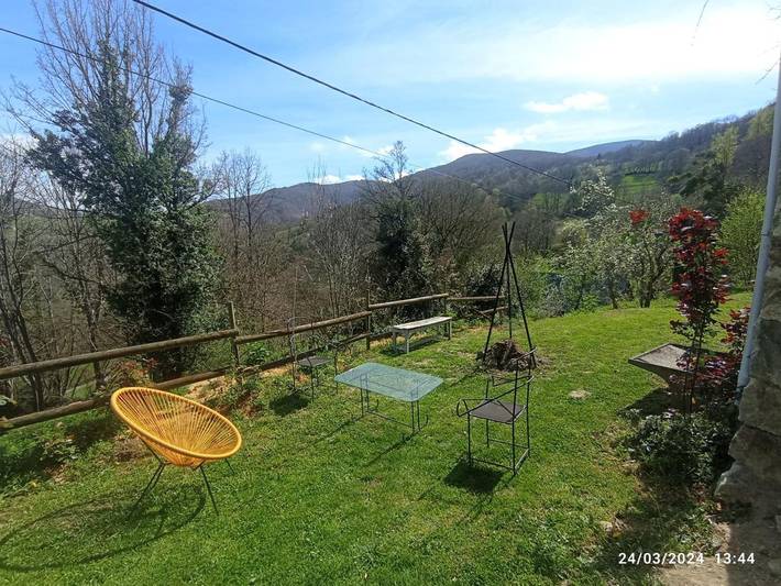 Location de vacances pour 6 personnes, avec jardin ainsi que terrasse et vue, animaux acceptés à Moulis (Ariège) - 3