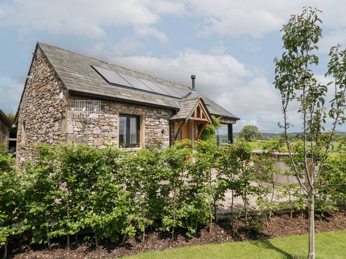 Cottage for 2 people, with hot tub and garden, with pets in Lancashire