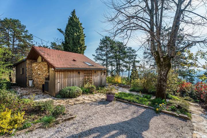 Chalet pour 4 personnes, avec terrasse et jardin