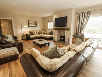 Cottage for 12 People in Cumbria, North West England, Photo 4