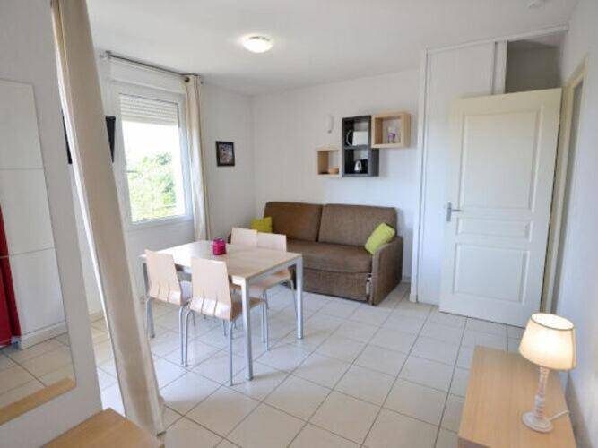 Gîte pour 6 personnes, avec piscine et balcon, animaux acceptés à Azille - 3