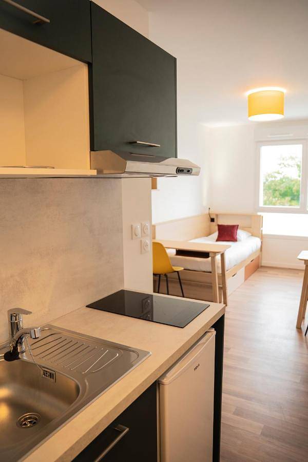 Location de vacances pour 2 personnes, avec terrasse à La Couronne - 3