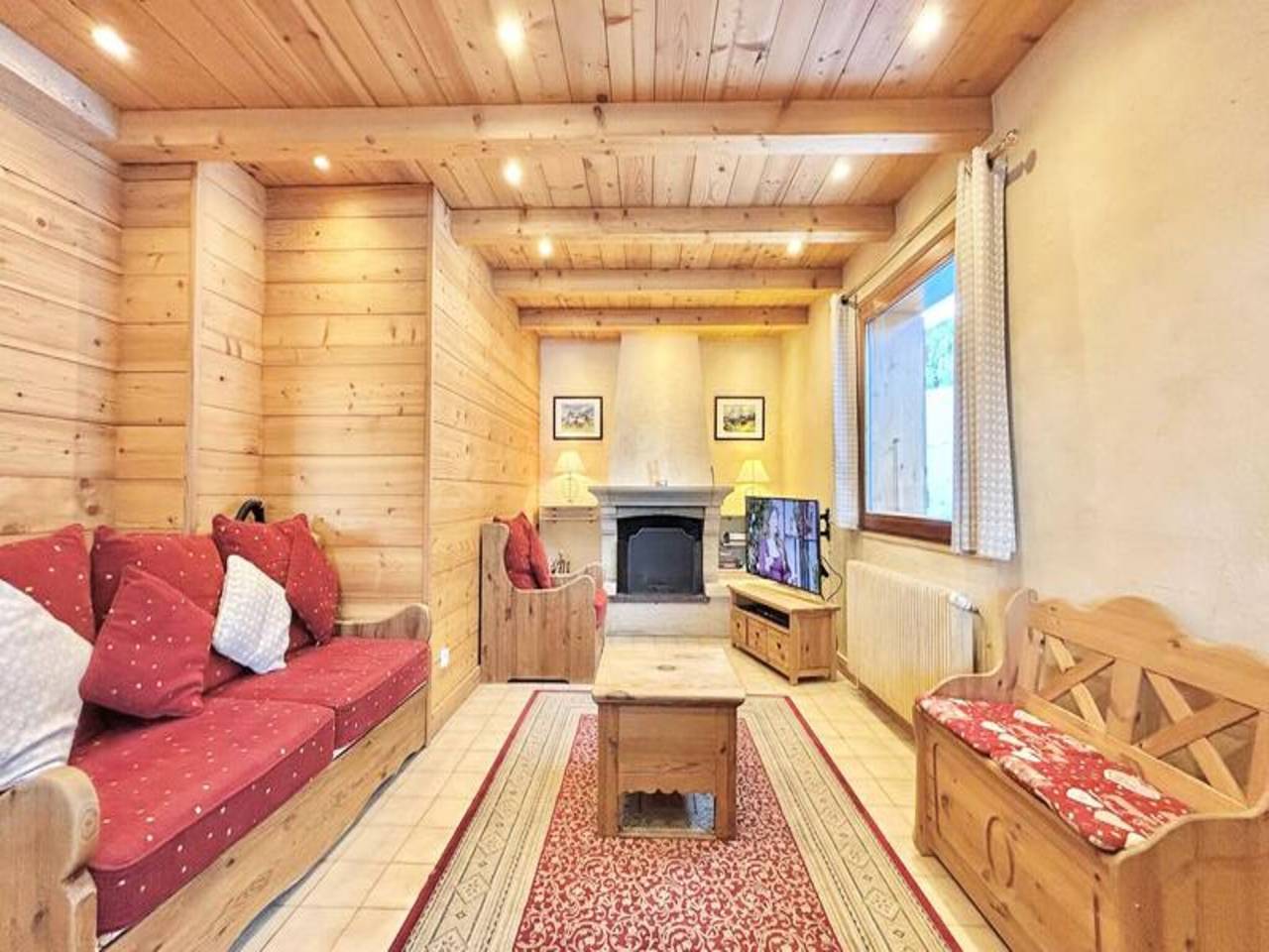 Appartement entier, Chalet à Mont Rond avec spa et accès aux pistes de ski in Notre-Dame-de-Bellecombe, Région d'Albertville