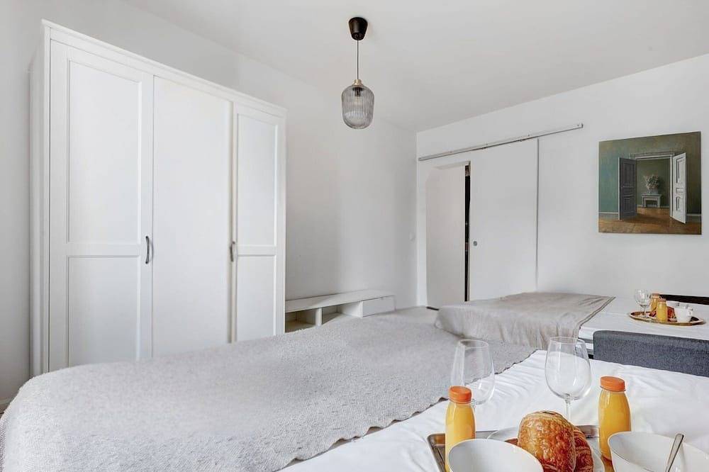 Entire apartment, 163 Mimoza Suite - Superb Apartment in Montreuil in Montreuil, Seine-Saint-Denis
