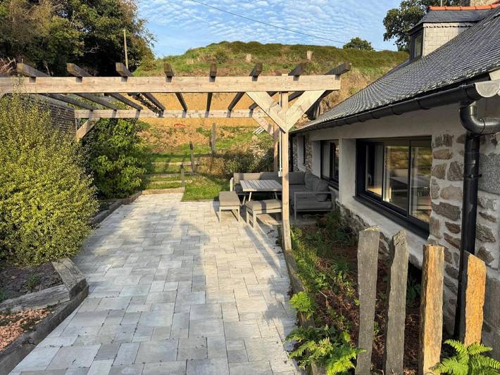 Location de vacances pour 6 personnes, avec vue et jardin à Ploëzal - 3