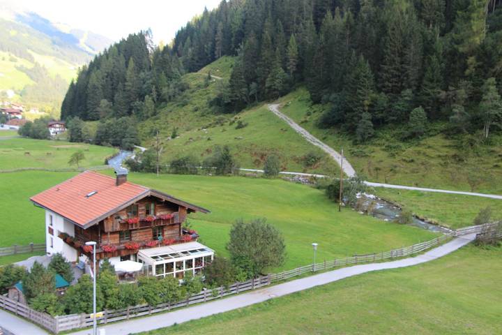 Ferienwohnung für 6 Personen, mit Balkon in Tux - 2