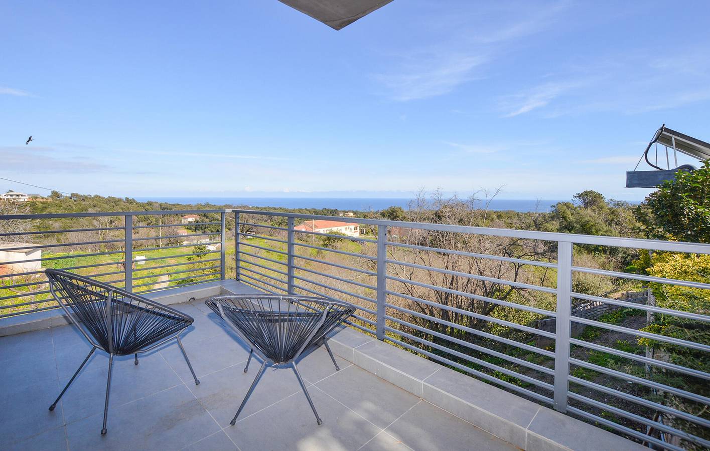 Rückzugsort mit Meerblick, Terrasse, Parkplatz und WiFi - 2 km zum Strand in Cervione, Corte und Umgebung