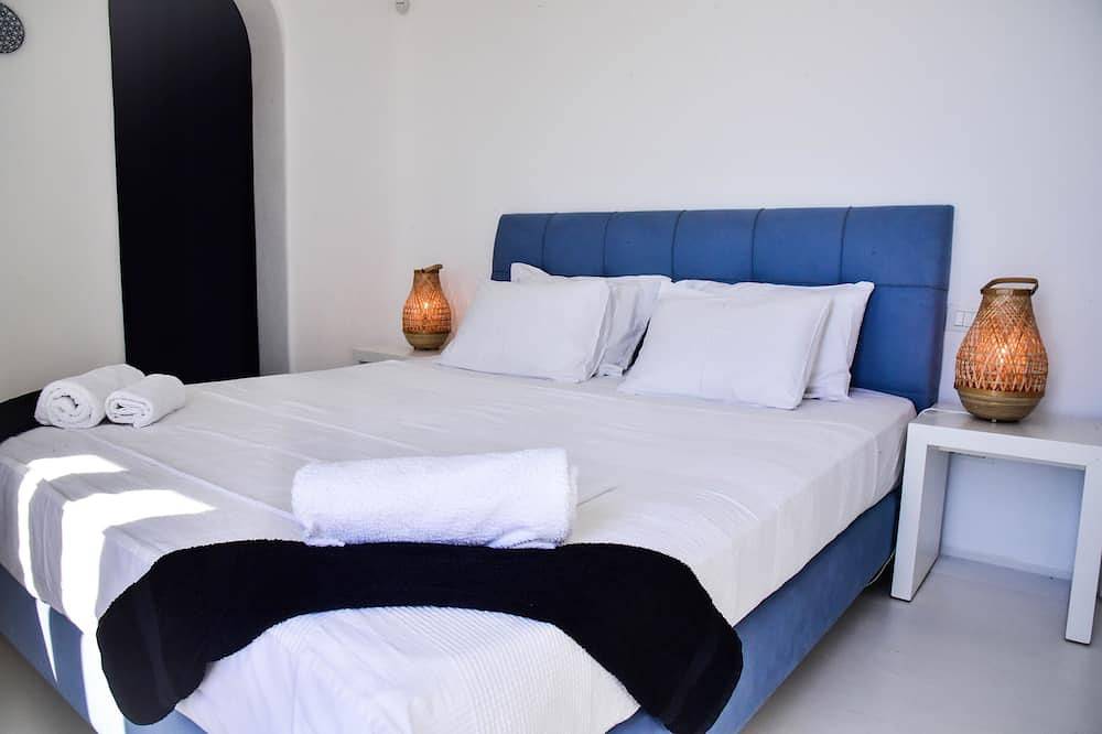 Villa Agnes Mykonos - 5 bedrooms - seaview - pool - fast satellite internet in Agios Stefanos, Mykonos