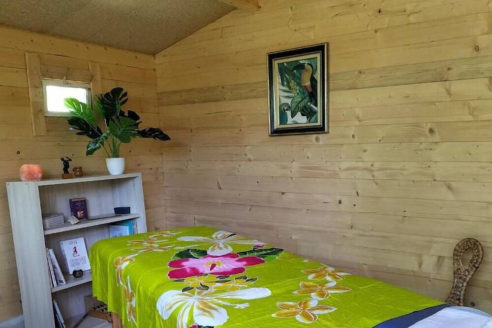 Maison indépendante 4 personnes au calme en pleine nature, 5 minutes d'Aubenas in Saint-Étienne-de-Fontbellon, Ardèche