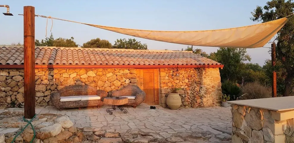Ferienhaus für 2 Personen, mit Terrasse und Ausblick sowie Garten, mit Haustier - 1
