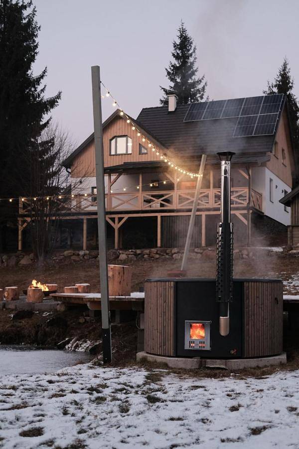 Willa dla 10 osób, z sauna i taras oraz ogród i widok w Karpaty (Rumunia)