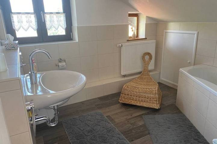 Ganze Wohnung, Breitenstein - Ferienwohnung Bergzeit - Zollner Priska in Fischbachau, Bayerische Alpen