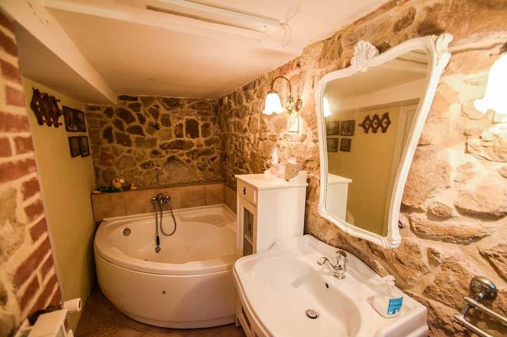 Casa con giardino recintato, piscina privata, aria condizionata 35 km da Siena in Sinalunga, Siena e dintorni