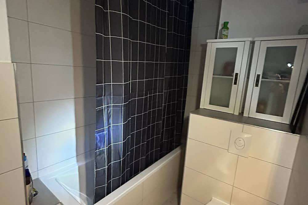 Geheel appartement, Quiet apartment 4 min from the cathedral with office and balcony in Nippes (Köln), Keulen