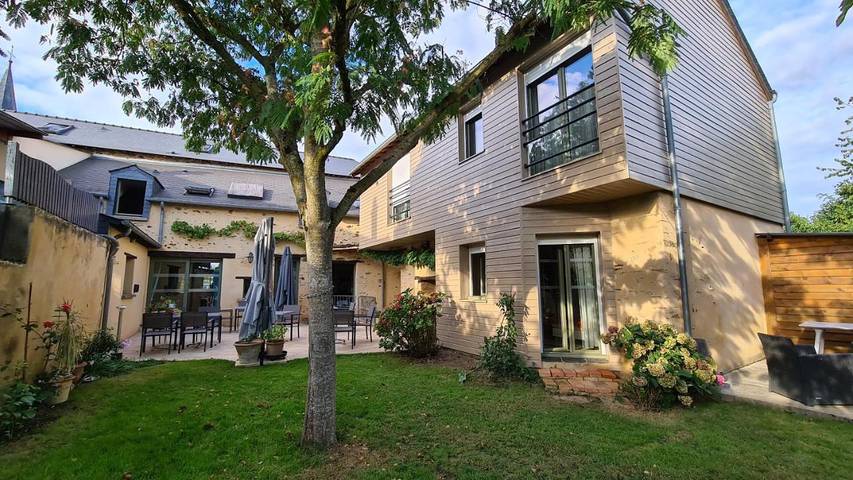 Maison d’hôte pour 2 personnes, avec vue ainsi que terrasse et jardin