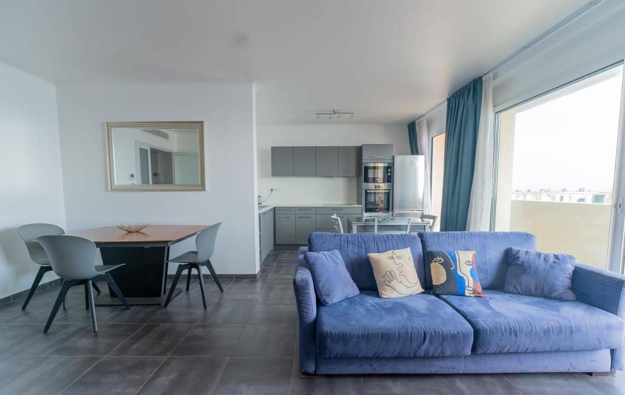 Appartement entier, Two-Bedroom Apartment in Ajaccio, Golfe D'Ajaccio