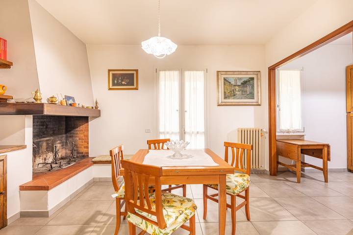 Holiday Home 'Giuliana' with Private Terrace, Private Garden and Wi-Fi in Poggio a Caiano, Prato Province