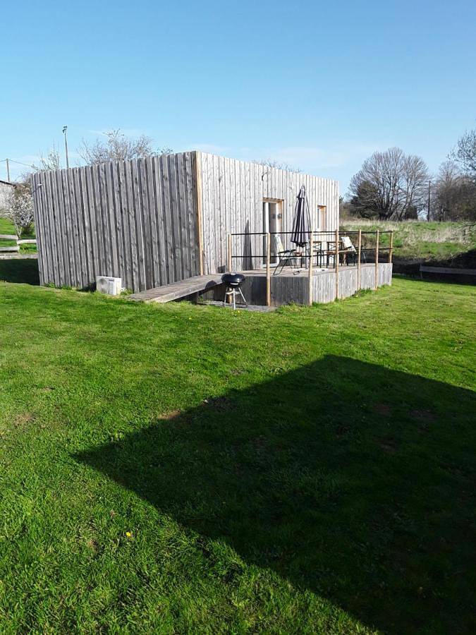 Location de vacances pour 4 personnes, avec piscine et jardin ainsi que vue et vue sur le lac à Lubersac - 2