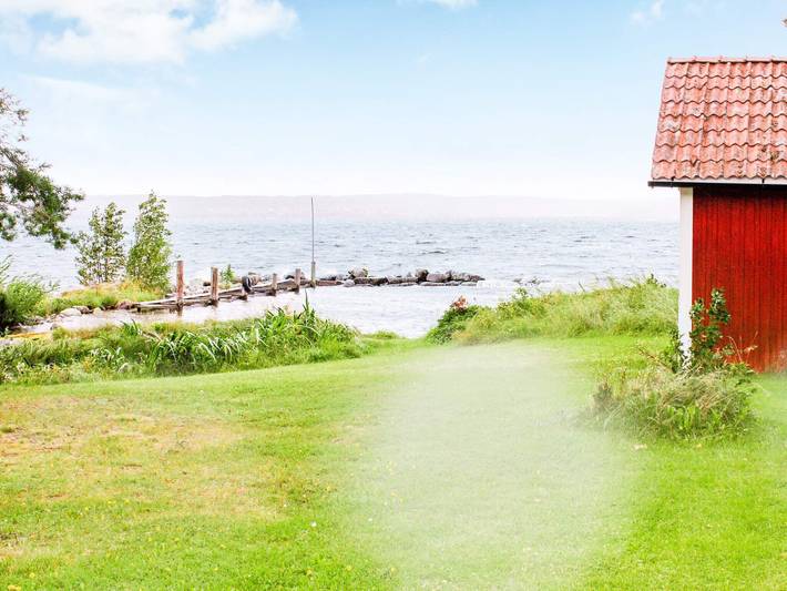 Ferienwohnung für 4 Personen, mit Terrasse und Garten sowie Seeblick in Dalarna