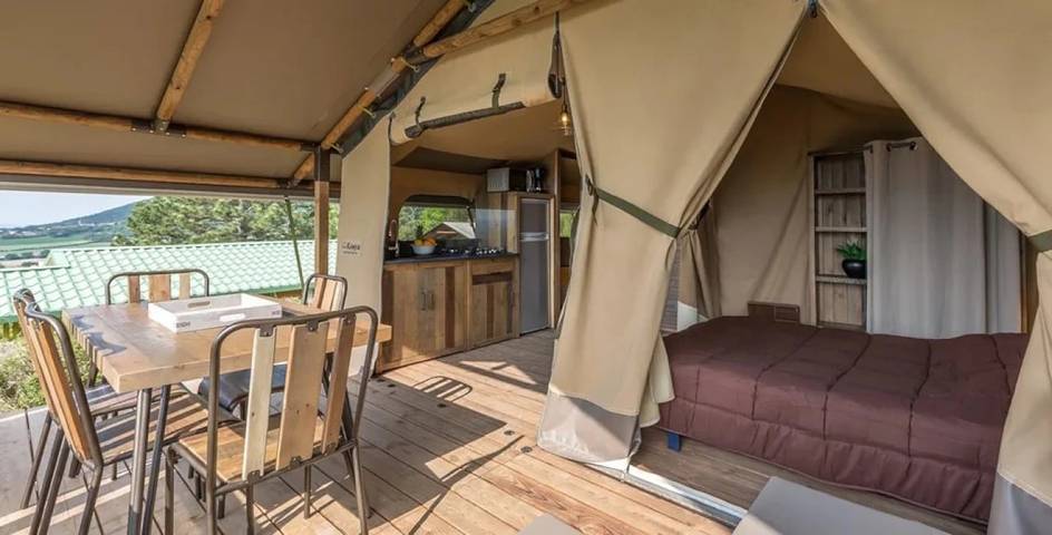 Tente pour 5 personnes, animaux acceptés en Savoie - 3