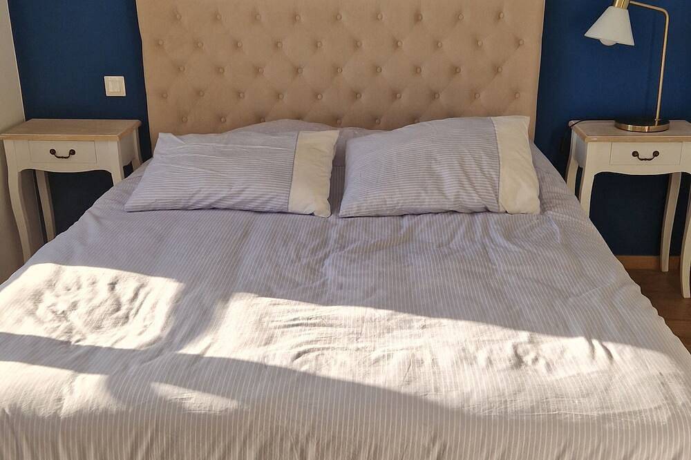 Entire apartment, Seafront apartment in Saint-Benoît-de-l'Aure, Bayeux region