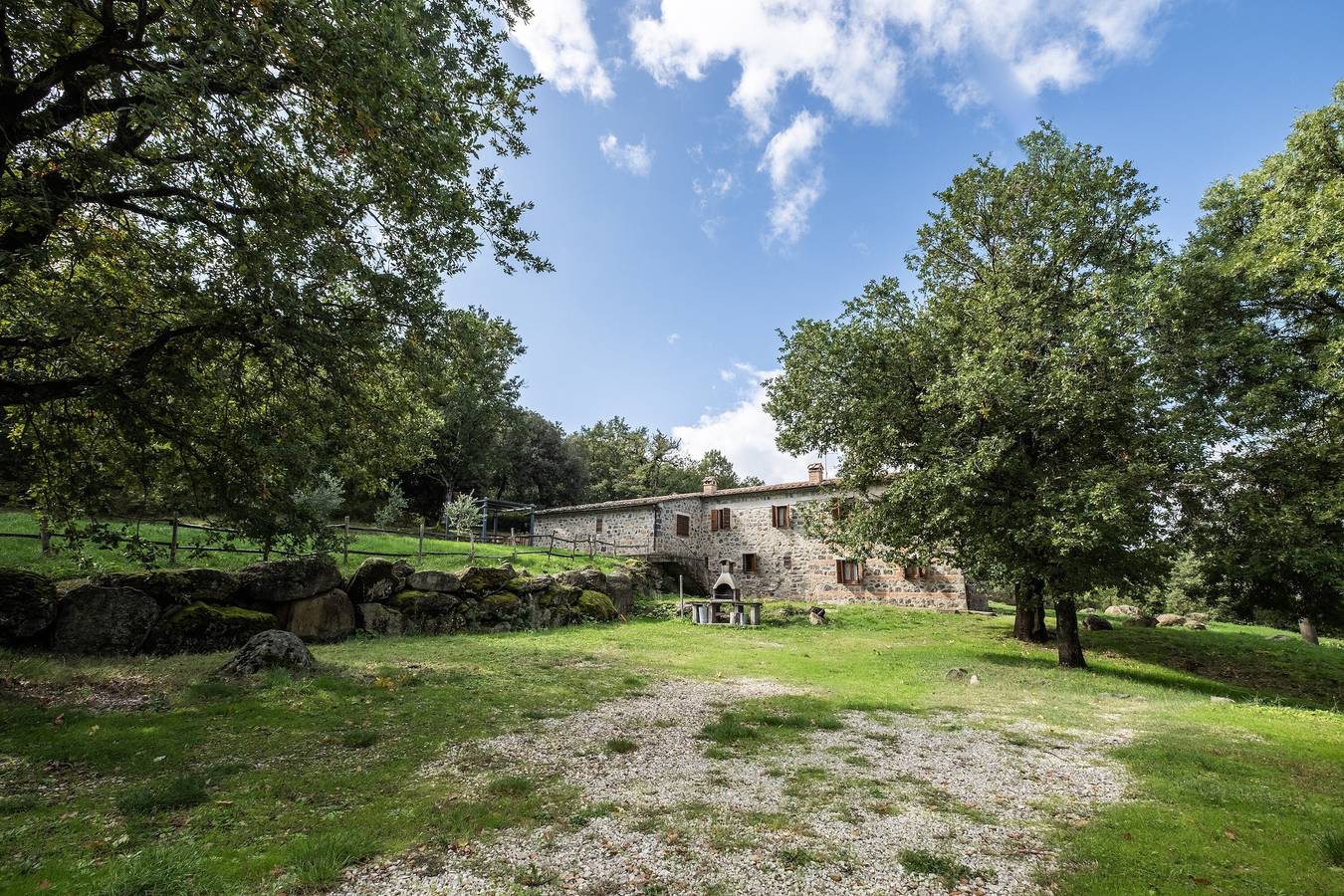Ferienhaus 'Colline' mit Balkon und Wlan in Radicofani, Orciatal