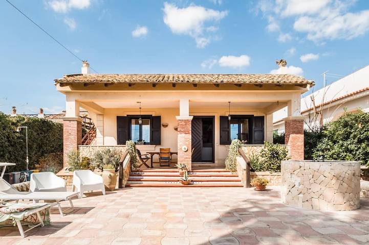 Ferienhaus für 5 Personen, mit Balkon und Garten in Cicirata