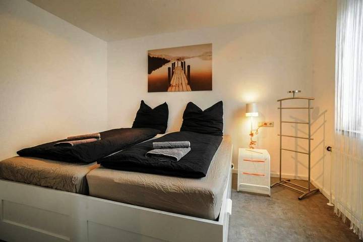 Ferienwohnung für 6 Personen, mit Balkon und Ausblick in Metzingen - 2