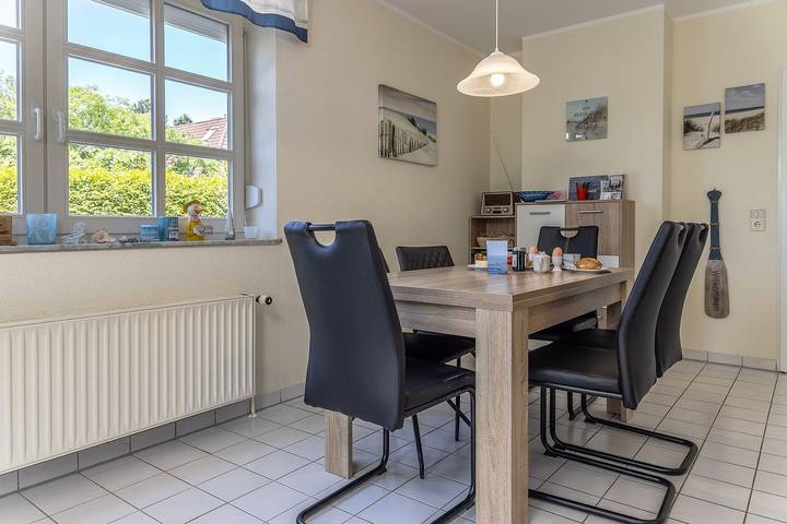 Ferienhaus für 5 Personen, mit Garten in Carolinensiel - 4