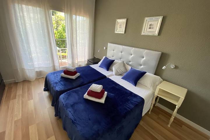 Villa pour 10 personnes, avec jardin ainsi que piscine et balcon à Salou - 3