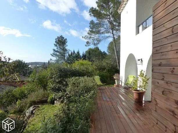 Apartamento de vacaciones para 2 personas, con jardín además de vistas y balcón - 1