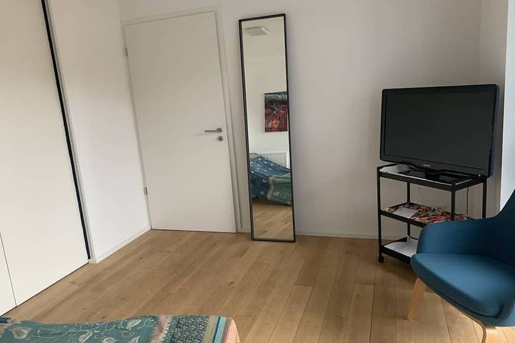 Ferienwohnung für 2 Personen, mit Sauna und Whirlpool sowie Balkon in Würzburg - 4