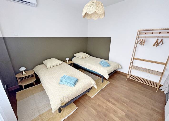 Gîte pour 8 personnes, avec terrasse et jardin à Châteauroux - 4