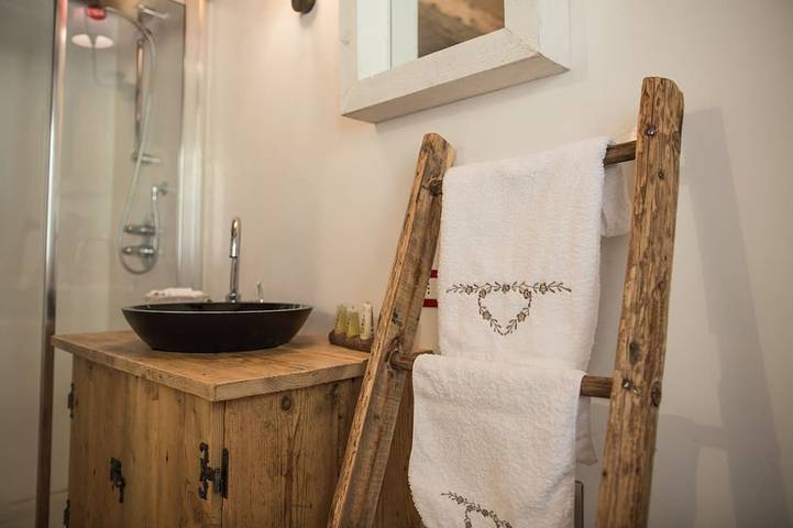 Romantische Heuhütte auf Heubetten mit Wifi Saunagarten in Sant'Orsola Terme, Valsugana