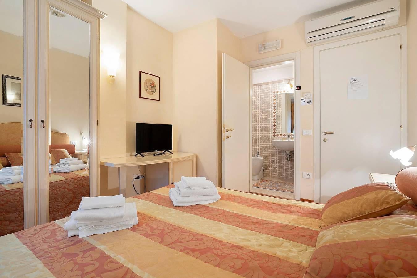 Marco Polo – Elegantes Zimmer im Zentrum von Venedig nahe Biennale & Markusplatz in Venedig, Venedig Provinz