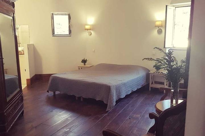 Gîte pour 5 personnes, avec jardin ainsi que terrasse et piscine, animaux acceptés à Sartène - 2
