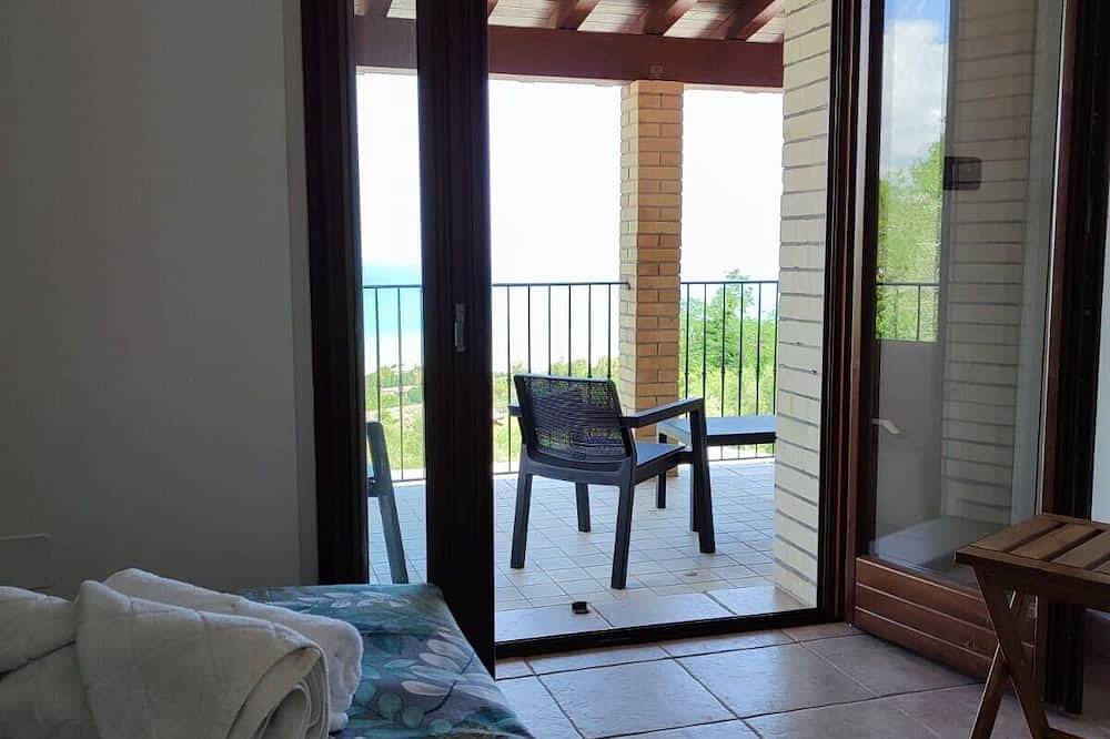 Property equipped with all amenities. Linen and towels included. in Roseto degli Abruzzi, Adriaküste Abruzzen