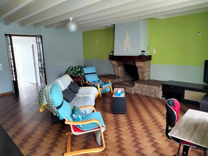 Location de vacances pour 6 personnes, avec jardin et vue à Courtils