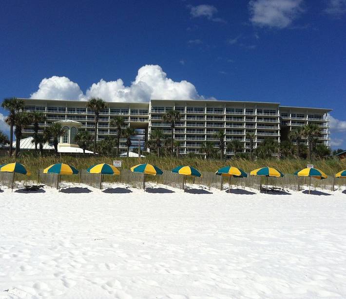 Vacation apartment for 9 people, with yard the Florida Panhandle