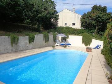 Location de vacances pour 10 personnes, avec jardin ainsi que piscine et vue à Peypin