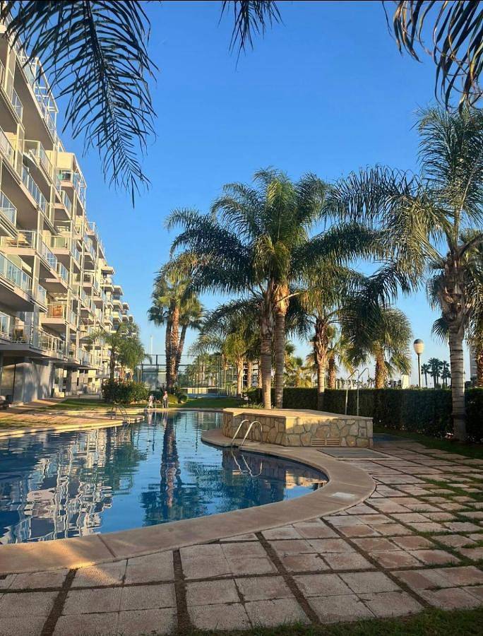 Apartamento para 4 personas, con Balcón y Terraza además de Piscina y Vistas en Moncófar