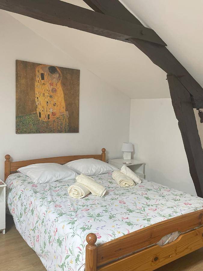 Location de vacances pour 10 personnes, avec terrasse ainsi que jardin et piscine à Monestier - 2