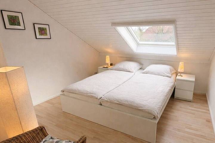 Ferienhaus für 5 Personen, mit Terrasse und Sauna sowie Garten in Varel - 2