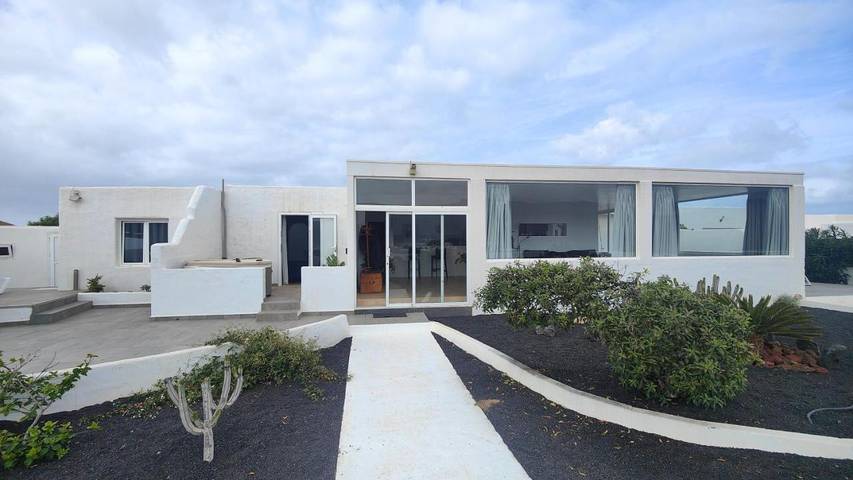 Chalet para 6 personas, con terraza y jacuzzi - 1
