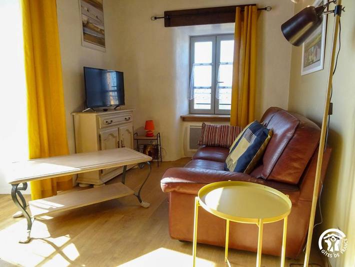 Location de vacances pour 4 personnes, avec jardin et terrasse dans Saint-Geniez-d'Olt-et-d'Aubrac - 4